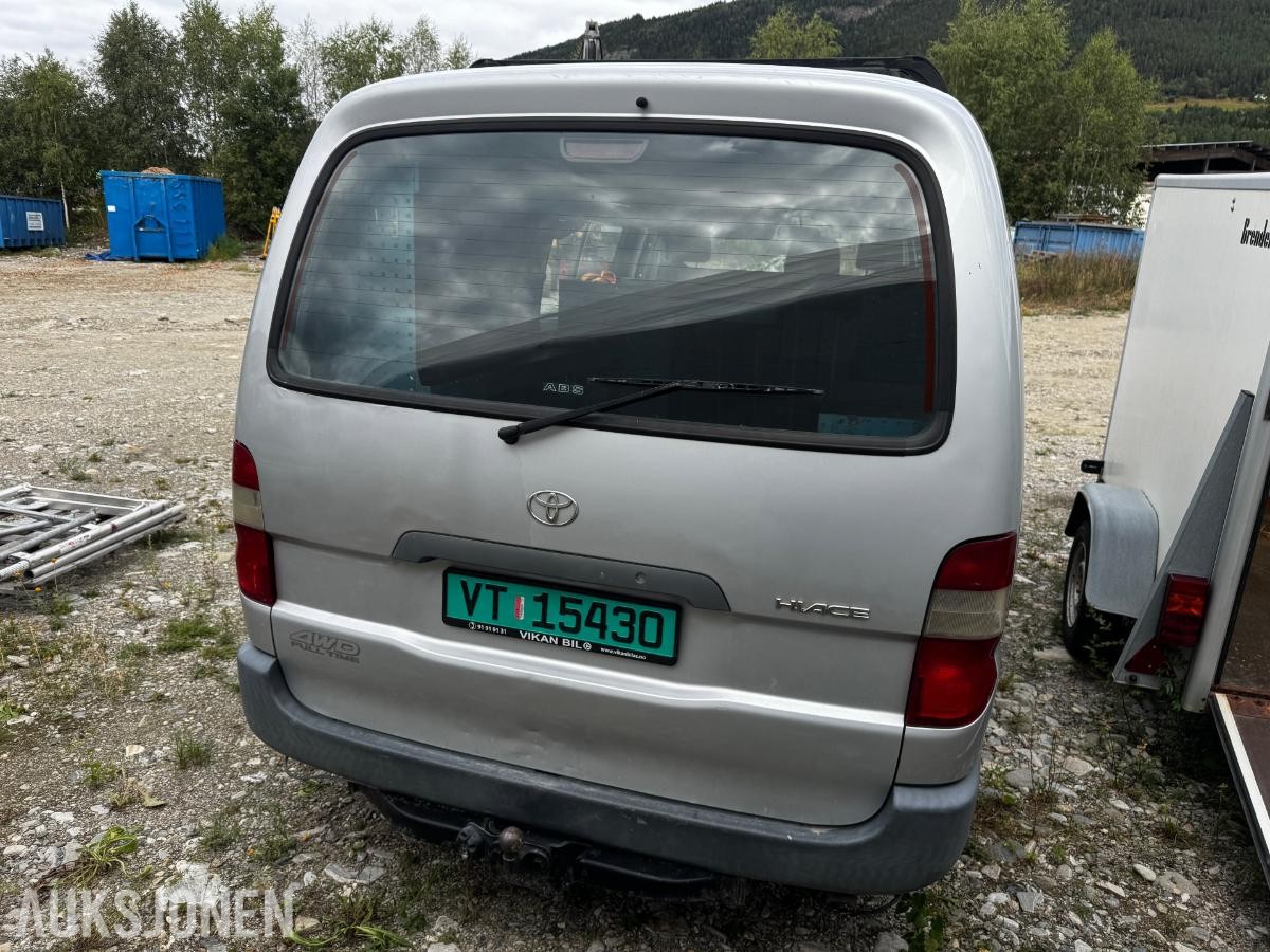 2006 Toyota HiAce 2.5-102 D 4WD INNREDNING HENGERFESTE