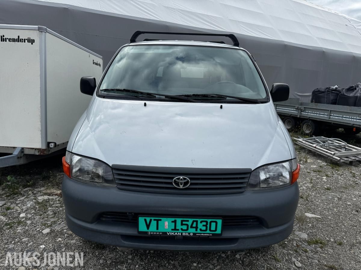 2006 Toyota HiAce 2.5-102 D 4WD INNREDNING HENGERFESTE
