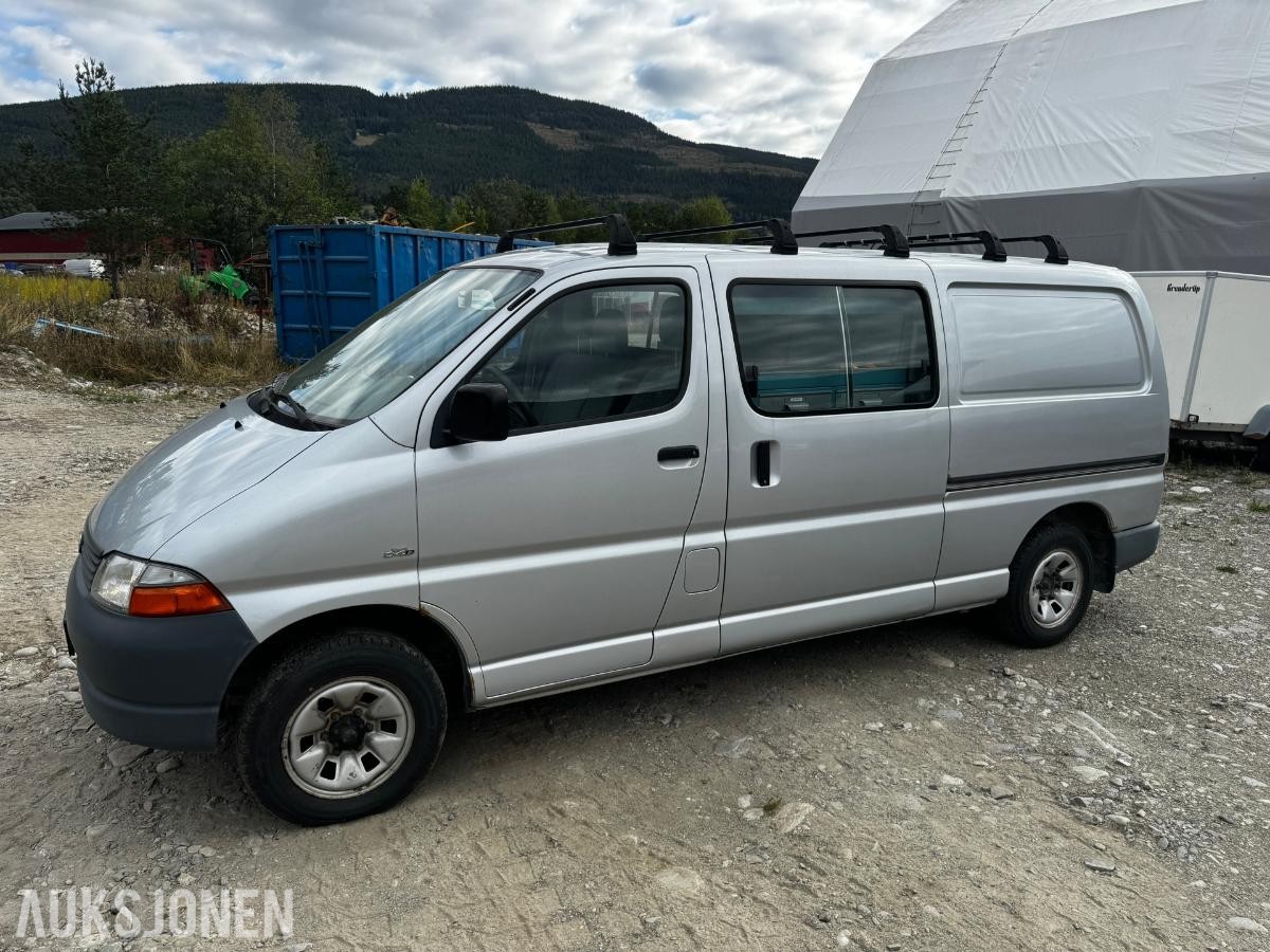 2006 Toyota HiAce 2.5-102 D 4WD INNREDNING HENGERFESTE