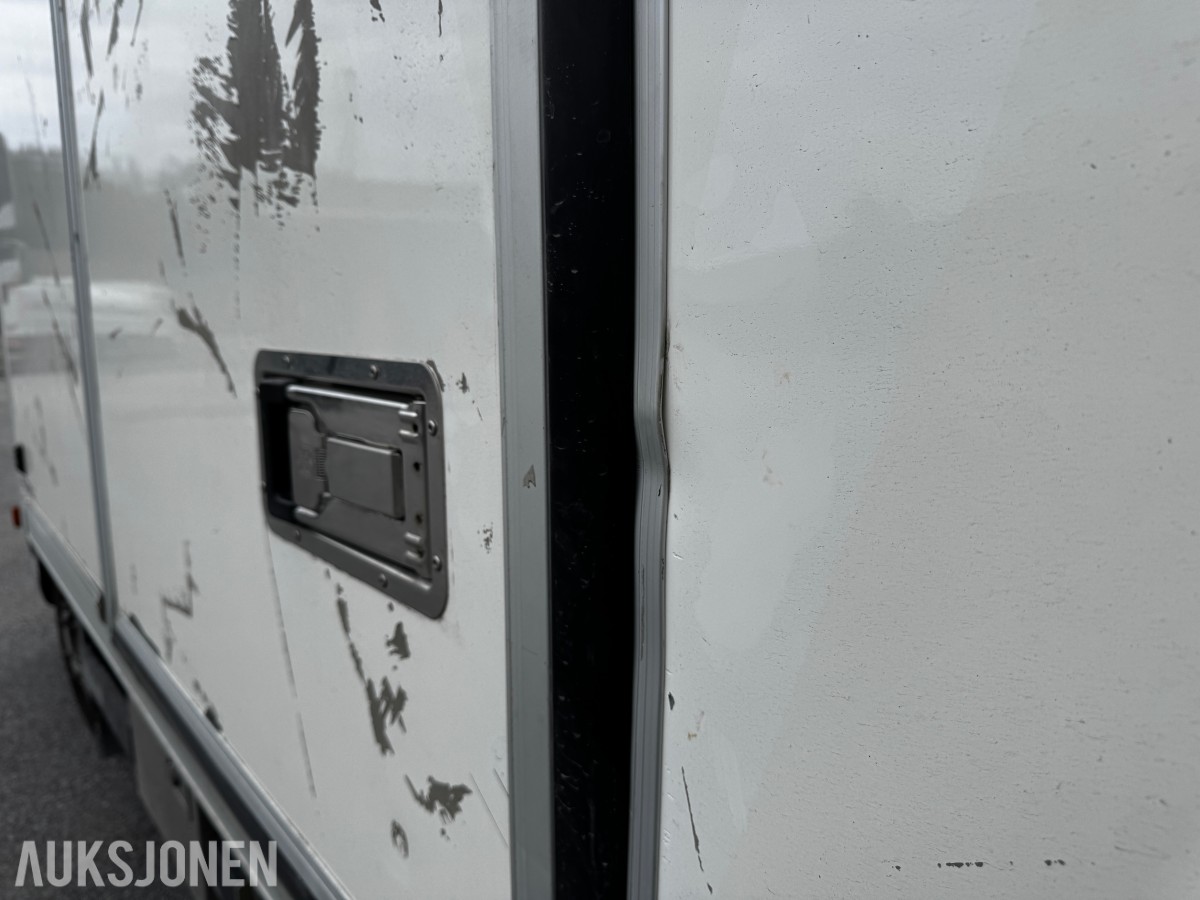 2012 MAN TGL 8.180 4X2BL skapbil med løftelem og sideåpning