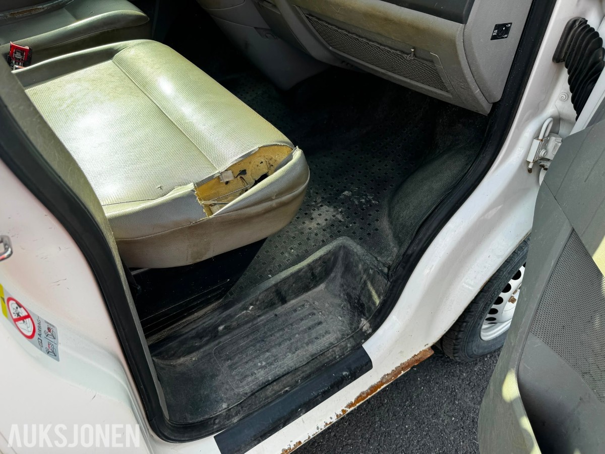 2014 Volkswagen CARAVELLE 2.0-102 D, 204471km, 1 EIER