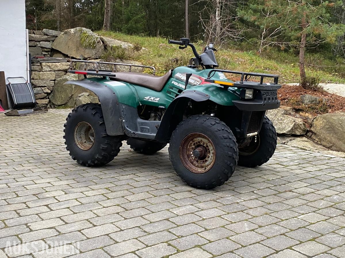 2000 Polaris Magnum 325 reparasjonsobjekt - ingen minstepris