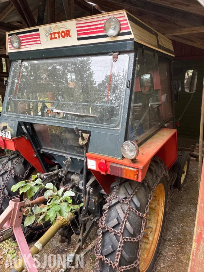 1992 Zetor 5211 traktor med fres og skjær