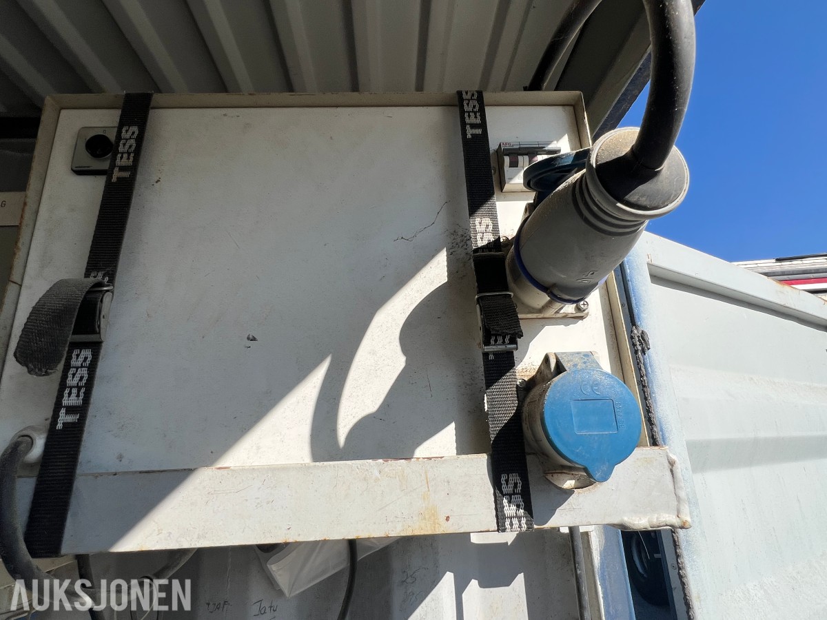 15 fot BNS 10-C13-LC sagcontainer med Ernex gjerdesag