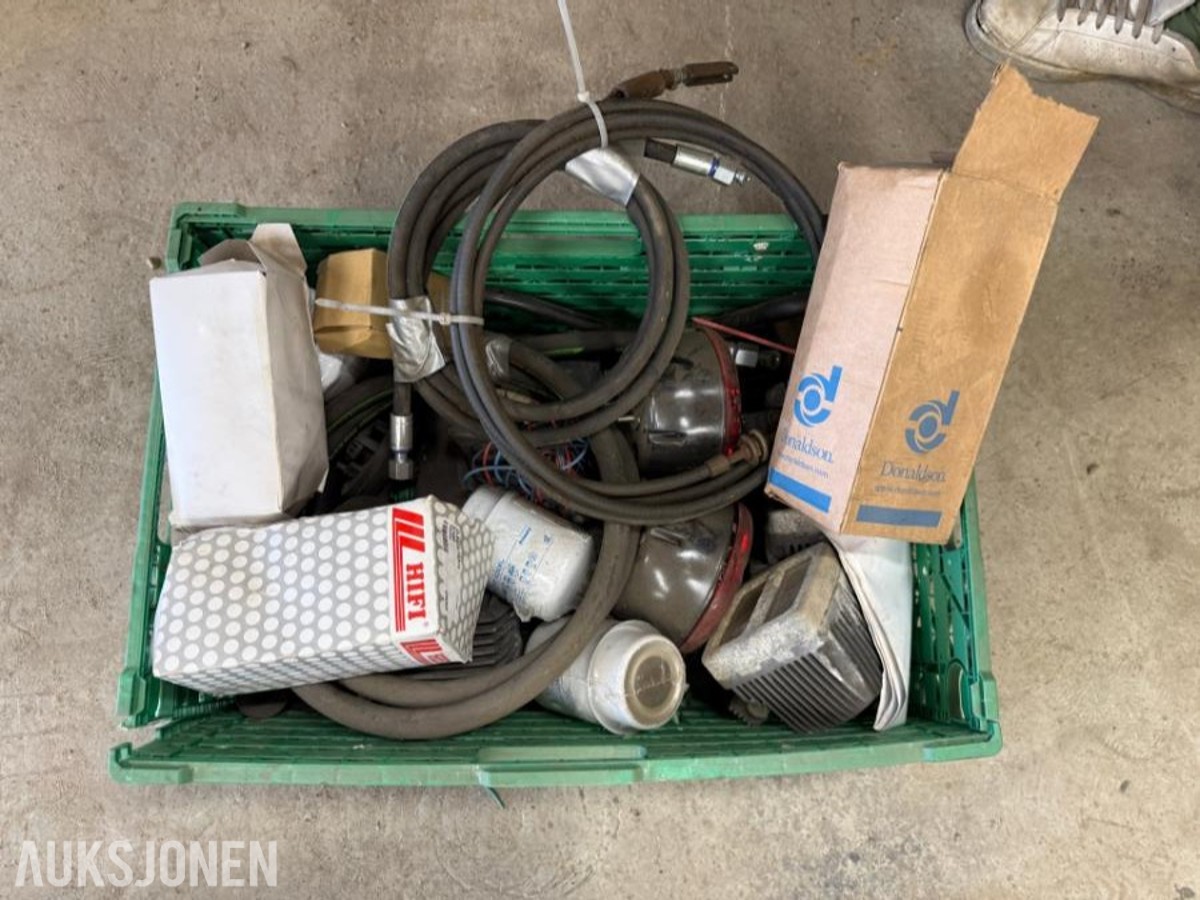2012 CAT 908H hjullaster med ABL-skuff – 5288 timer