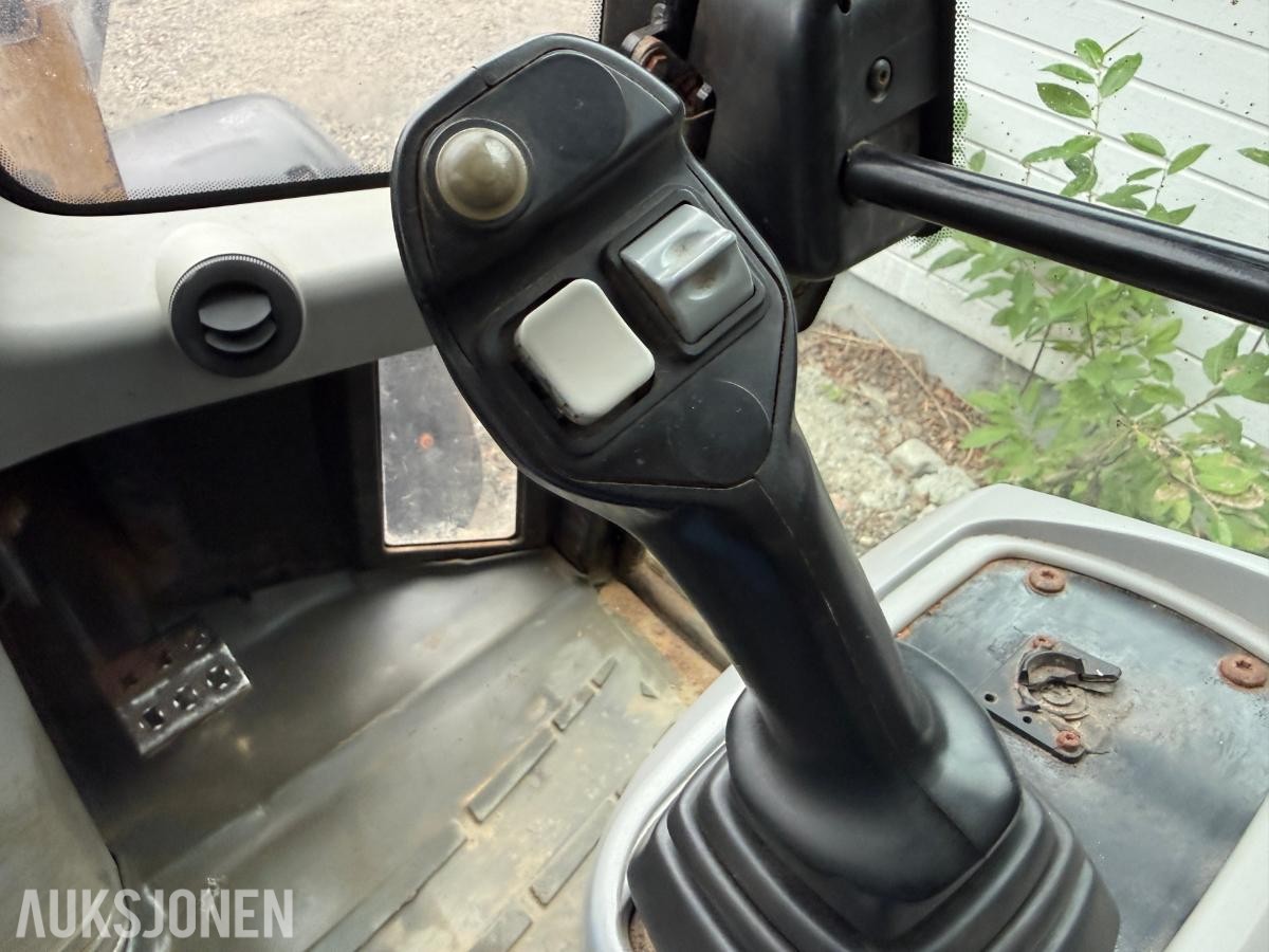 2012 CAT 908H hjullaster med ABL-skuff – 5288 timer