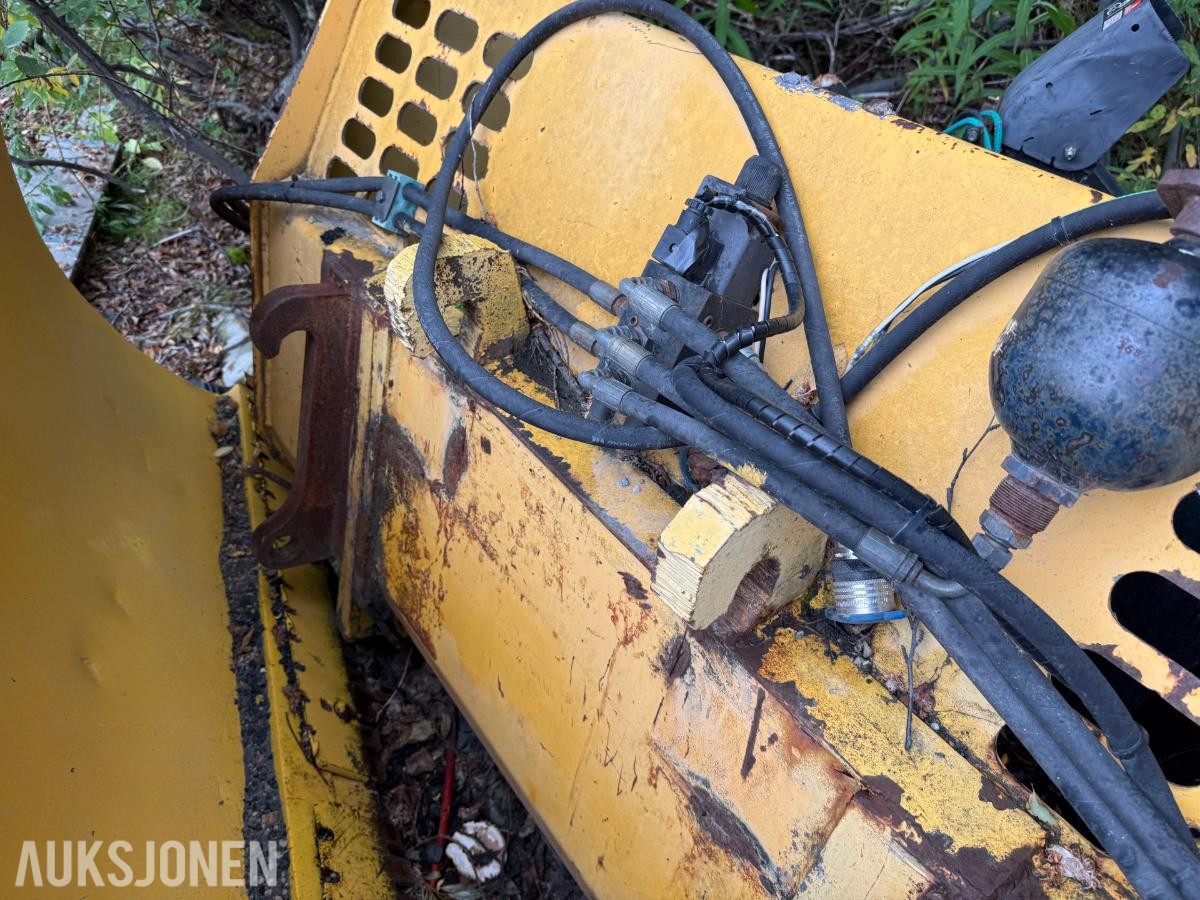 Rote 1100 hydraulisk Klappvingeskuffe, Liten BM Feste, 110 bredde