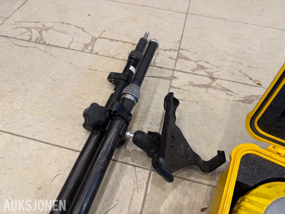 Pakke med landmålings-/GPS-utstyr – GeoMax, Epiroc og Trimble