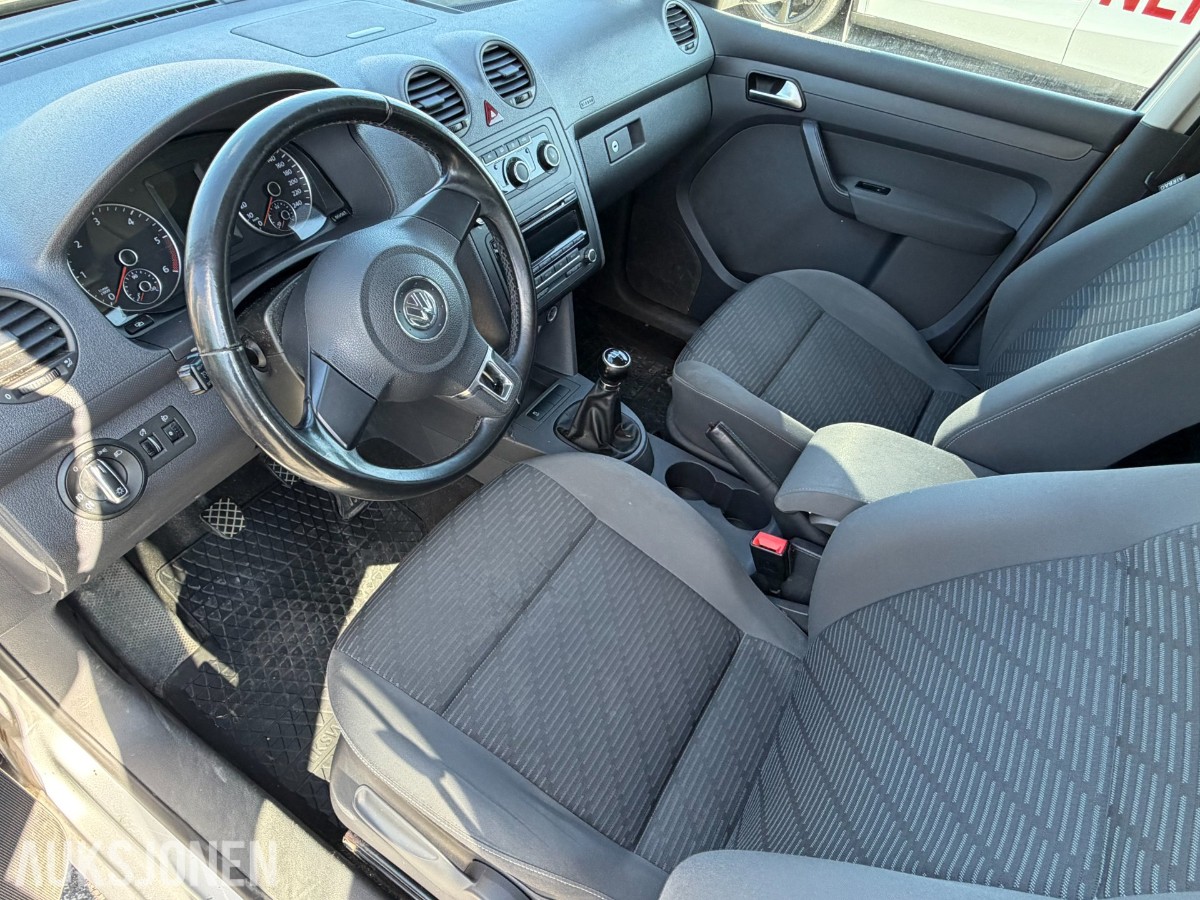 VOLKSWAGEN CADDY 7 seter 119921km