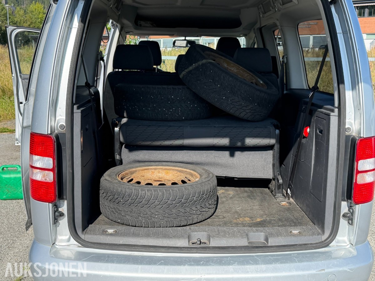 VOLKSWAGEN CADDY 7 seter 119921km