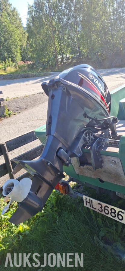 2004 pioner med 2025 motor og registrert gaupen henger
