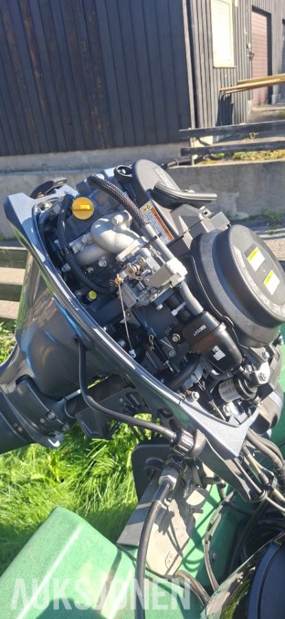2004 pioner med 2025 motor og registrert gaupen henger