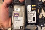 Pakke med Motorola og Hytera VHF-radioer, mikrofoner og tilbehør