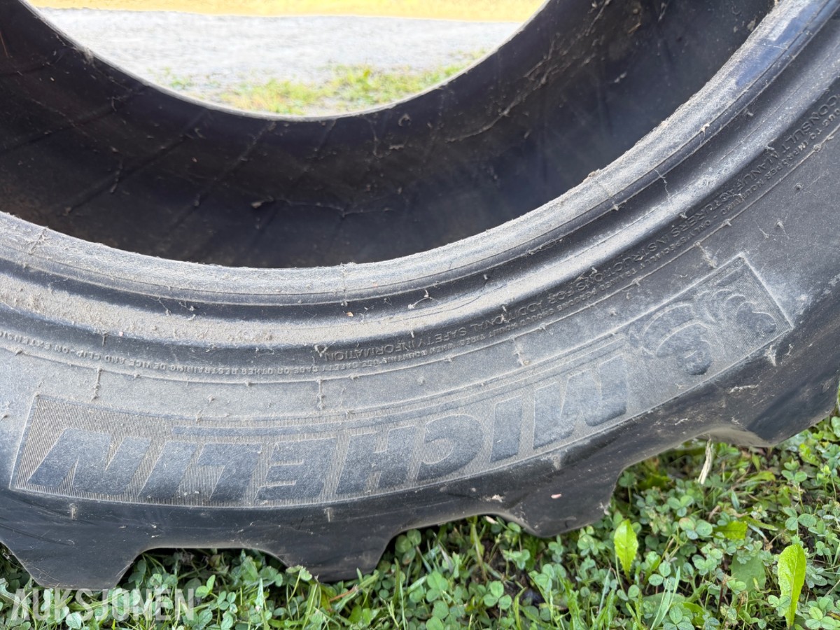 Michelin 440/65 R24 