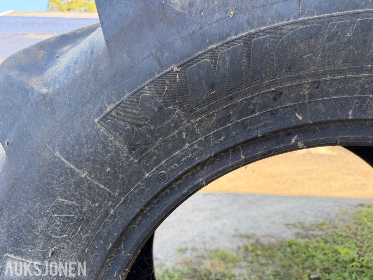Michelin 440/65 R24 