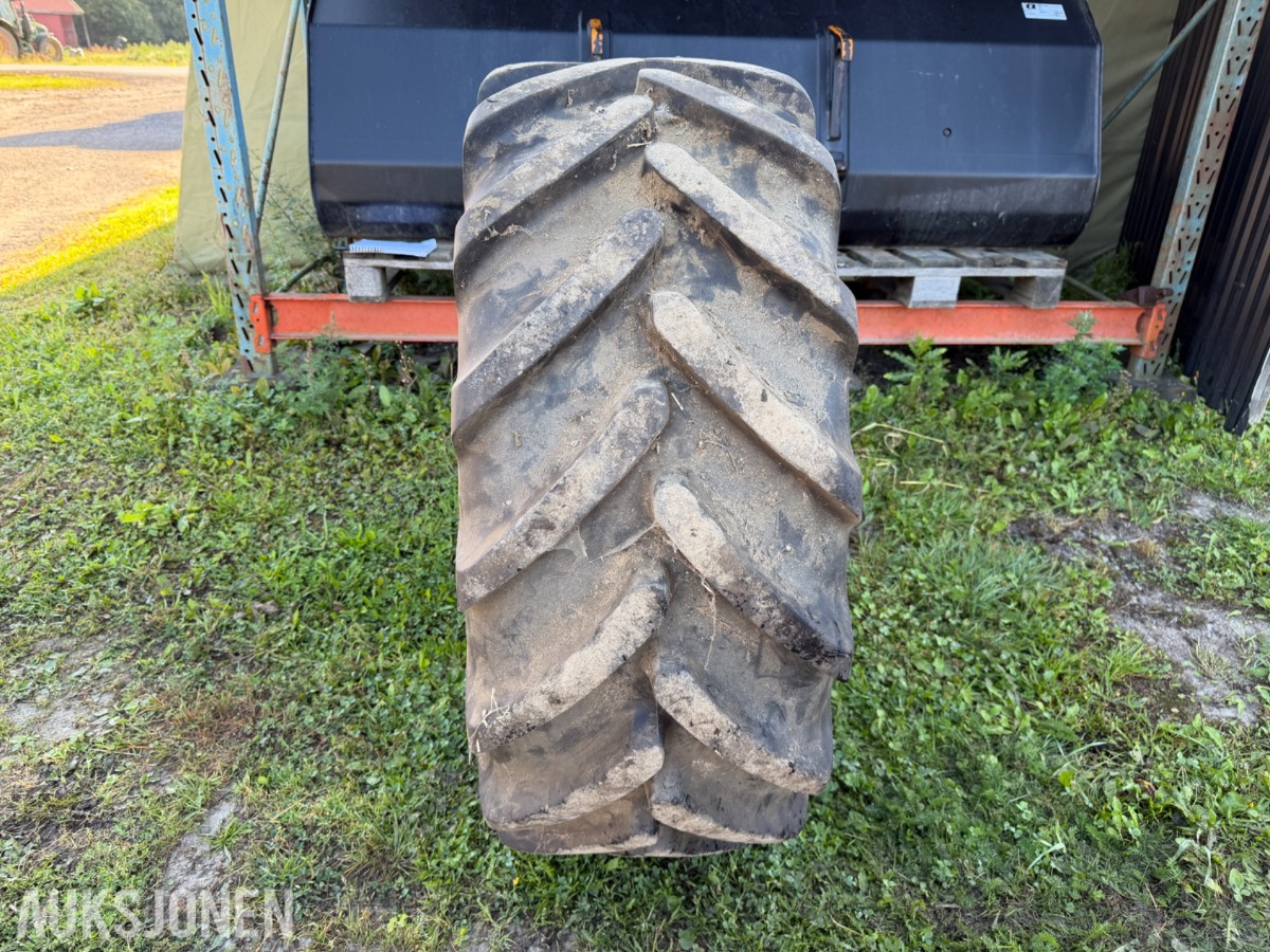 Michelin 440/65 R24 