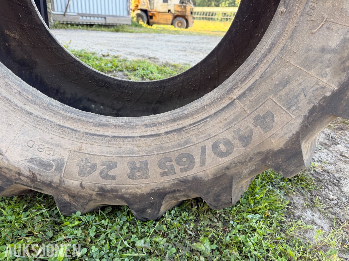Michelin 440/65 R24 