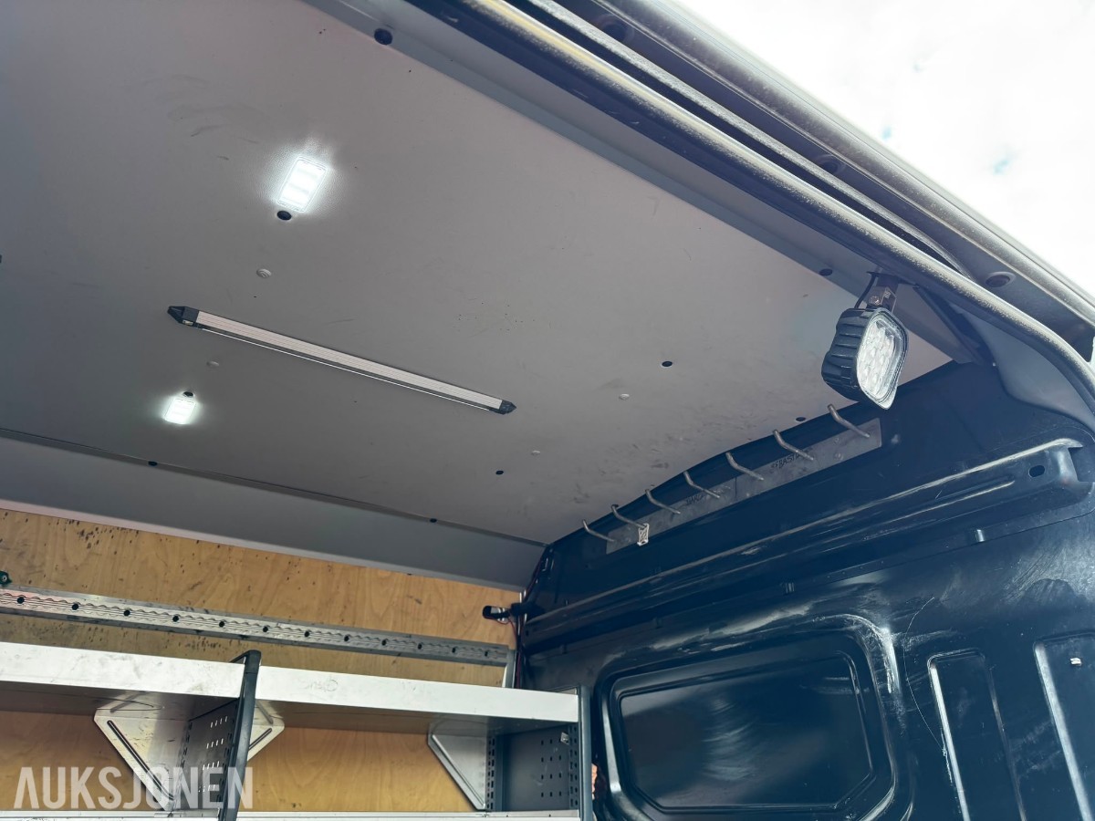 2017 Volkswagen Crafter 35 L3 2,0 TDI 177hk, 219111km