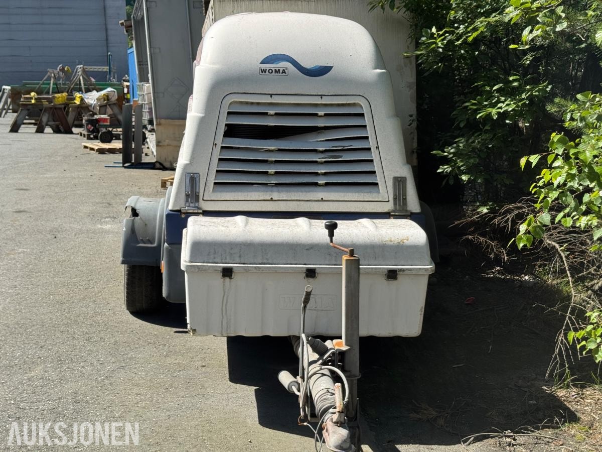 2008 WOMA Ecotherm 800 tilhengermontert høytrykksaggregat.
