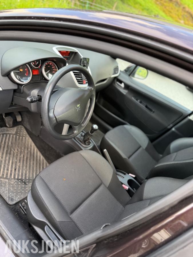 2011 Peugeot 207 1.6 Diesel 92hk Cruisekontroll Reparasjonsobjekt