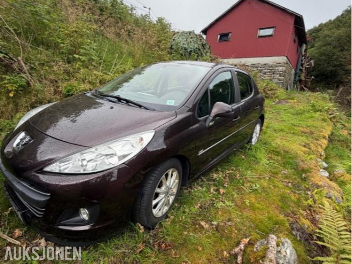 2011 Peugeot 207 1.6 Diesel 92hk Cruisekontroll Reparasjonsobjekt