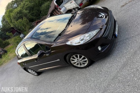 2011 Peugeot 207 1.6 Diesel 92hk Cruisekontroll Reparasjonsobjekt