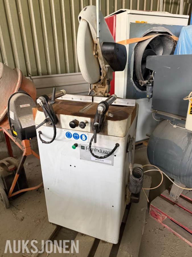 2007 FomIndustrie Sika Plus X2 10568 metal og pvc kutter