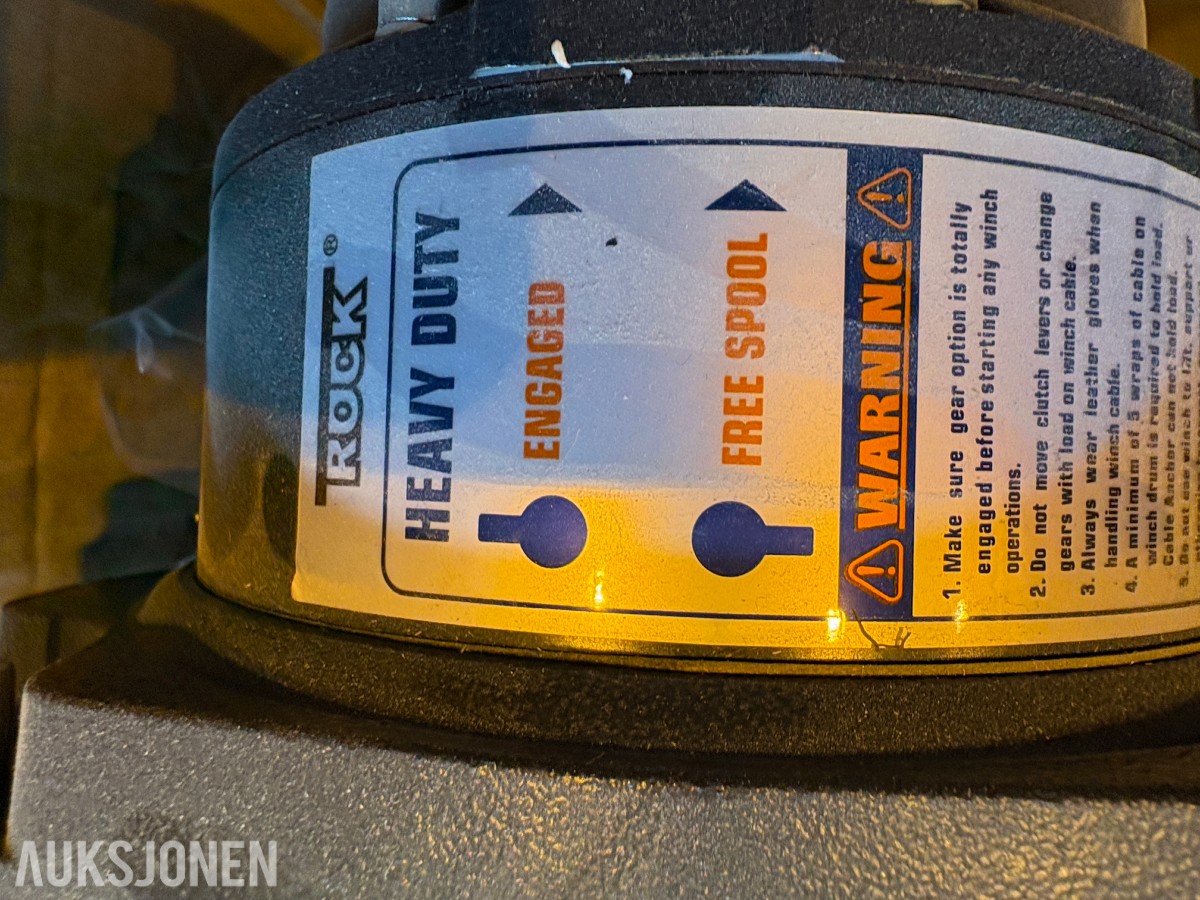 2025 Rock RH15000R elektrisk vinsj – 12 V / 6 804 kg