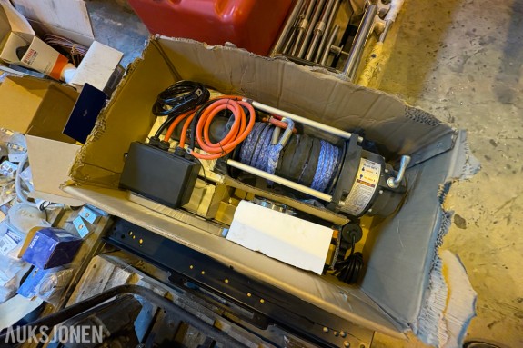2025 Rock RH15000R elektrisk vinsj – 12 V / 6 804 kg