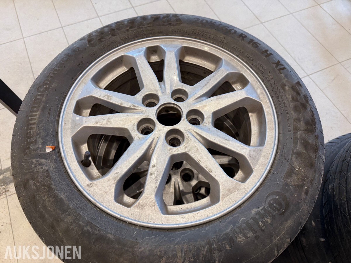 2 sett komplette hjul – totalt 8 stk.