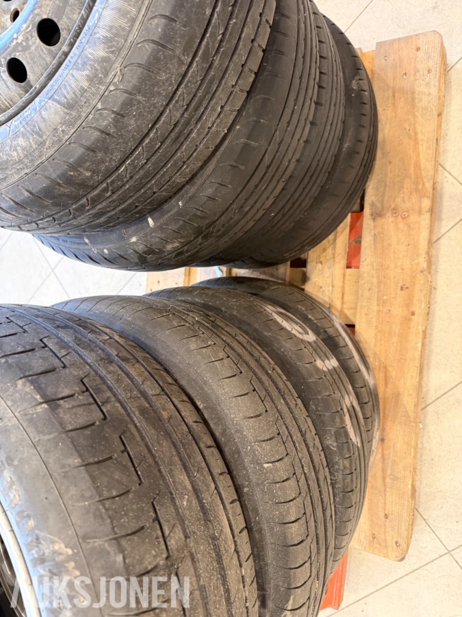 2 sett komplette hjul – totalt 8 stk.