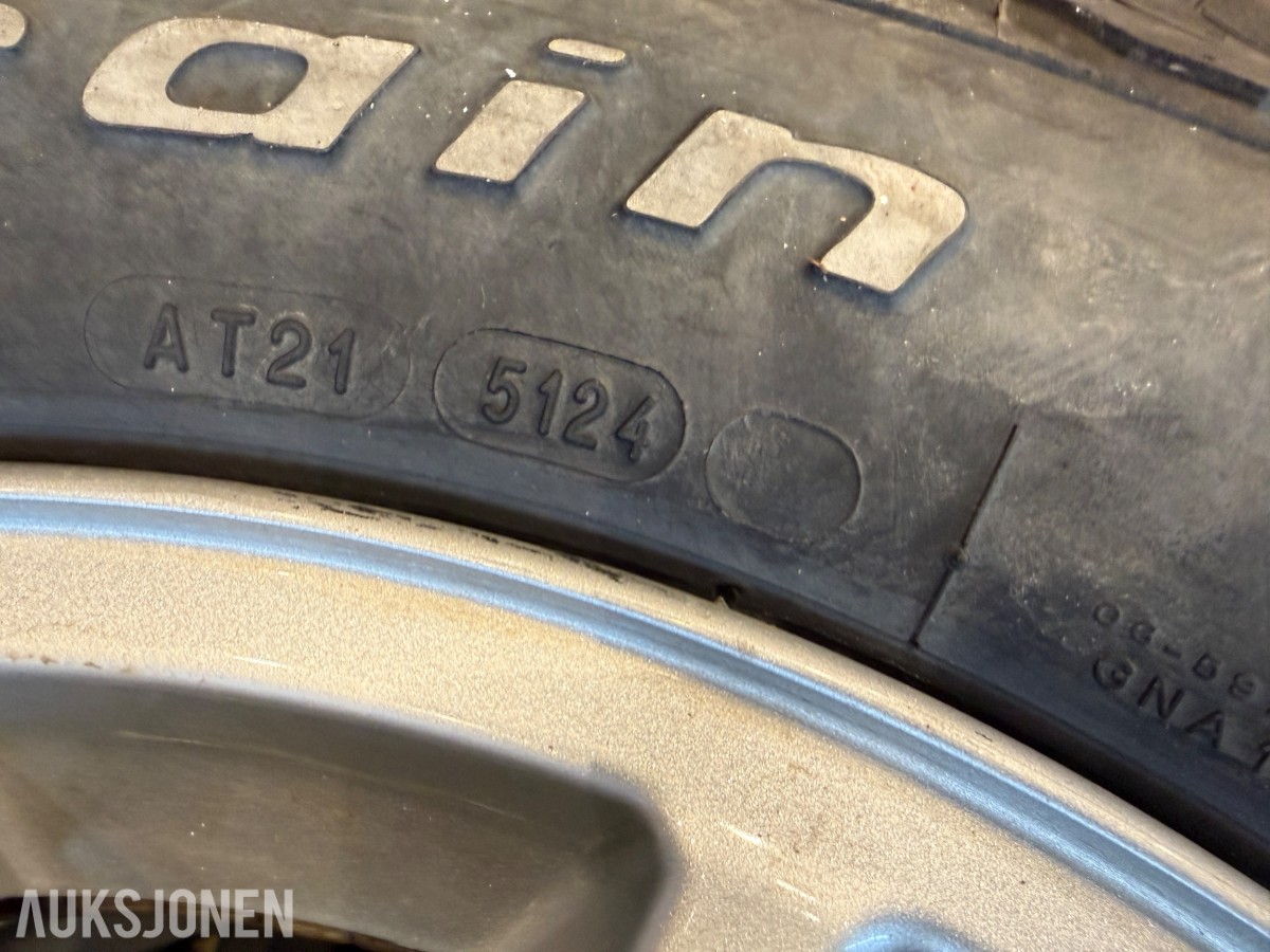 4 stk. BFGoodrich All-Terrain T/A 225/75 R16 på aluminiumsfelg