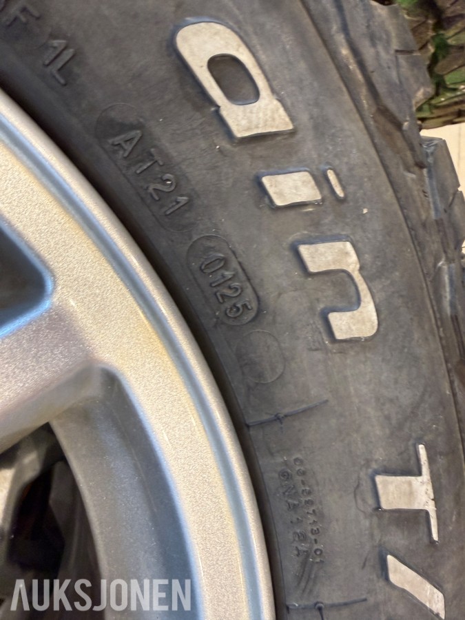 4 stk. BFGoodrich All-Terrain T/A 225/75 R16 på aluminiumsfelg