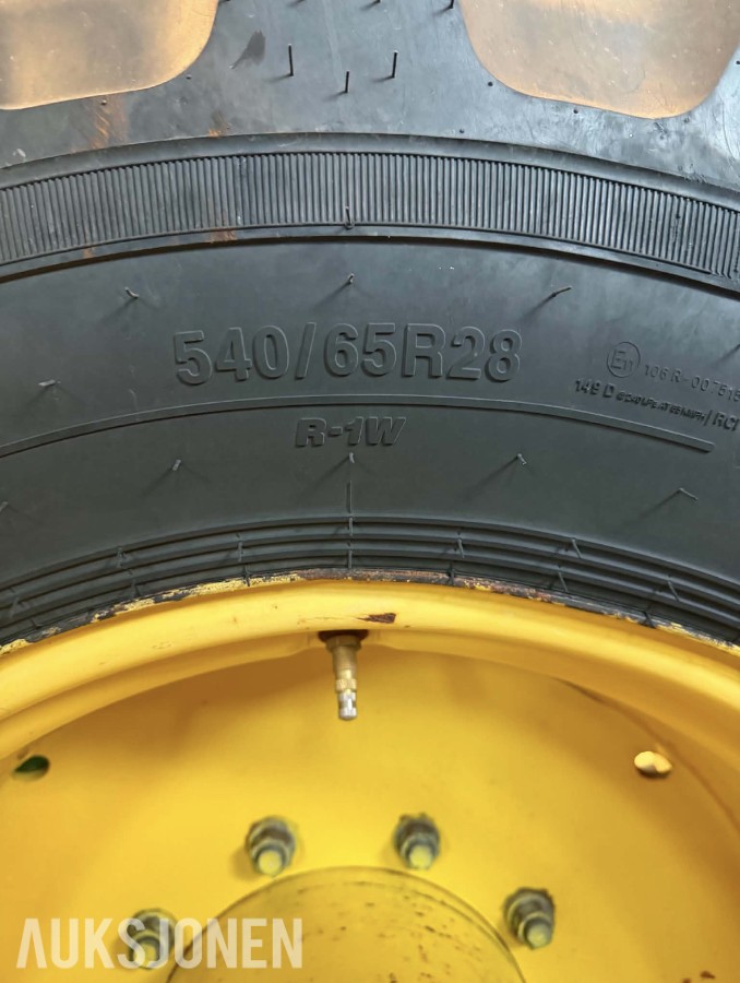 traktor dekk 540/65R28 650/65R38