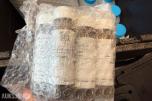 Parti med prøveflasker, prøvetakingsutstyr og laboratoriemateriell