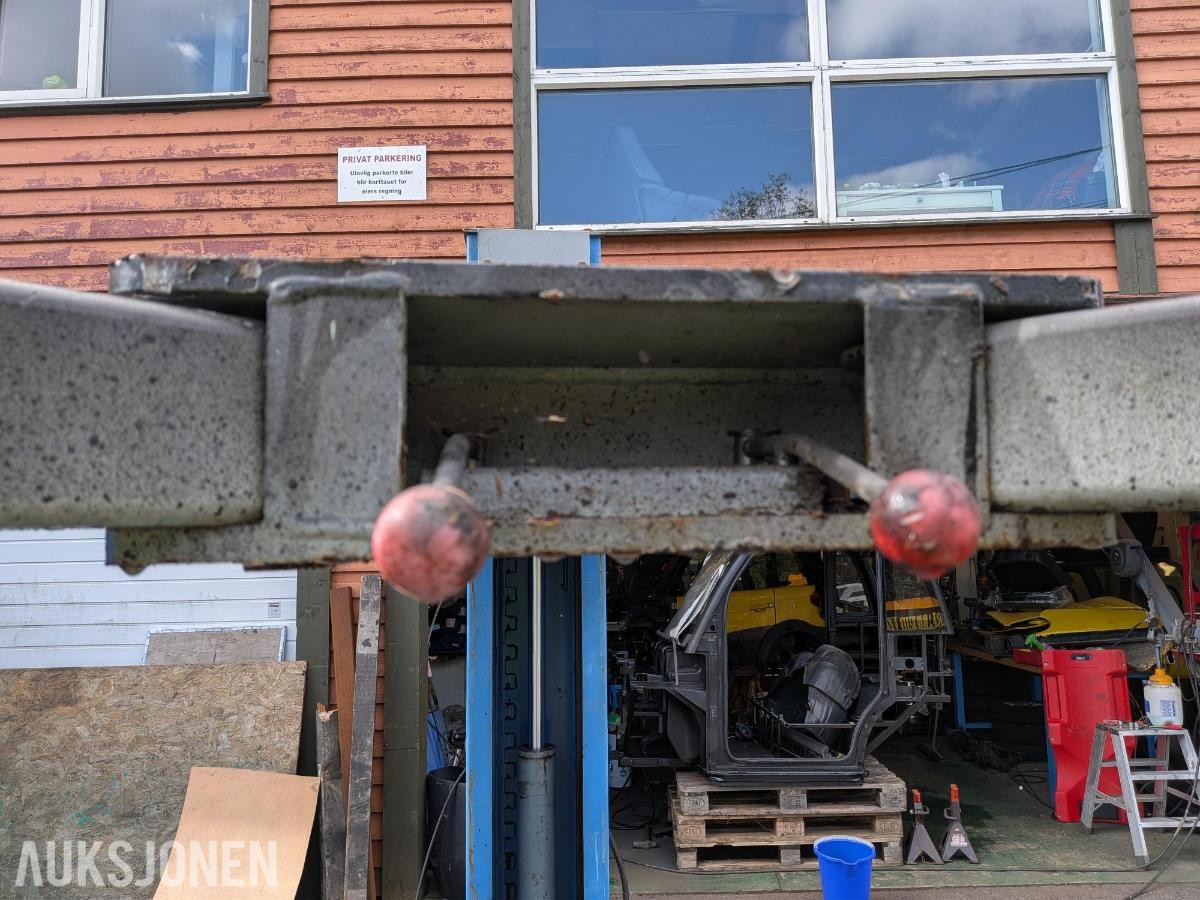 2014 Ensøyler løftebukk 2500Kg SLH 125