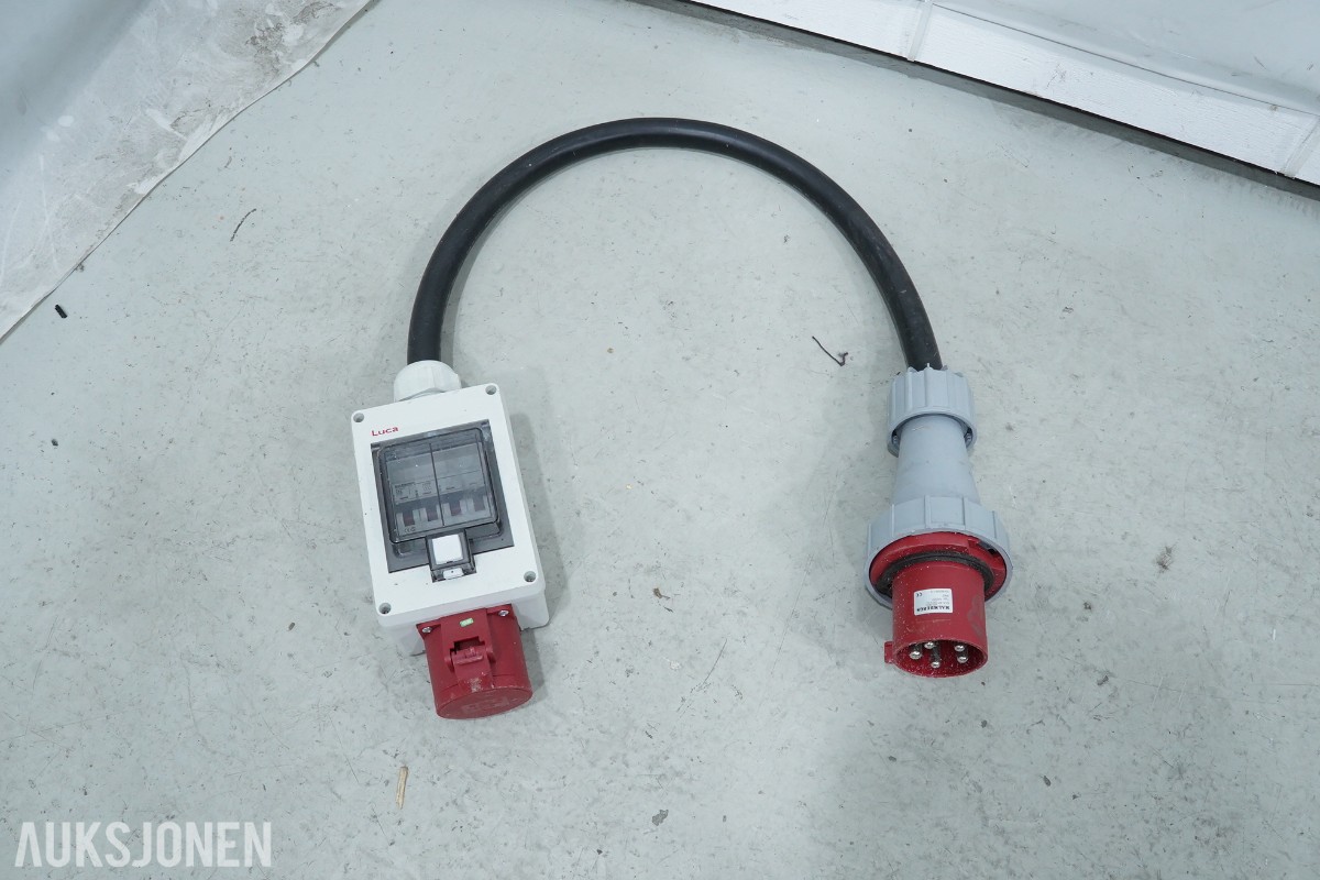 Malmbergs industrikabler 32A/63A med CEE-kontakter og overgangsboks