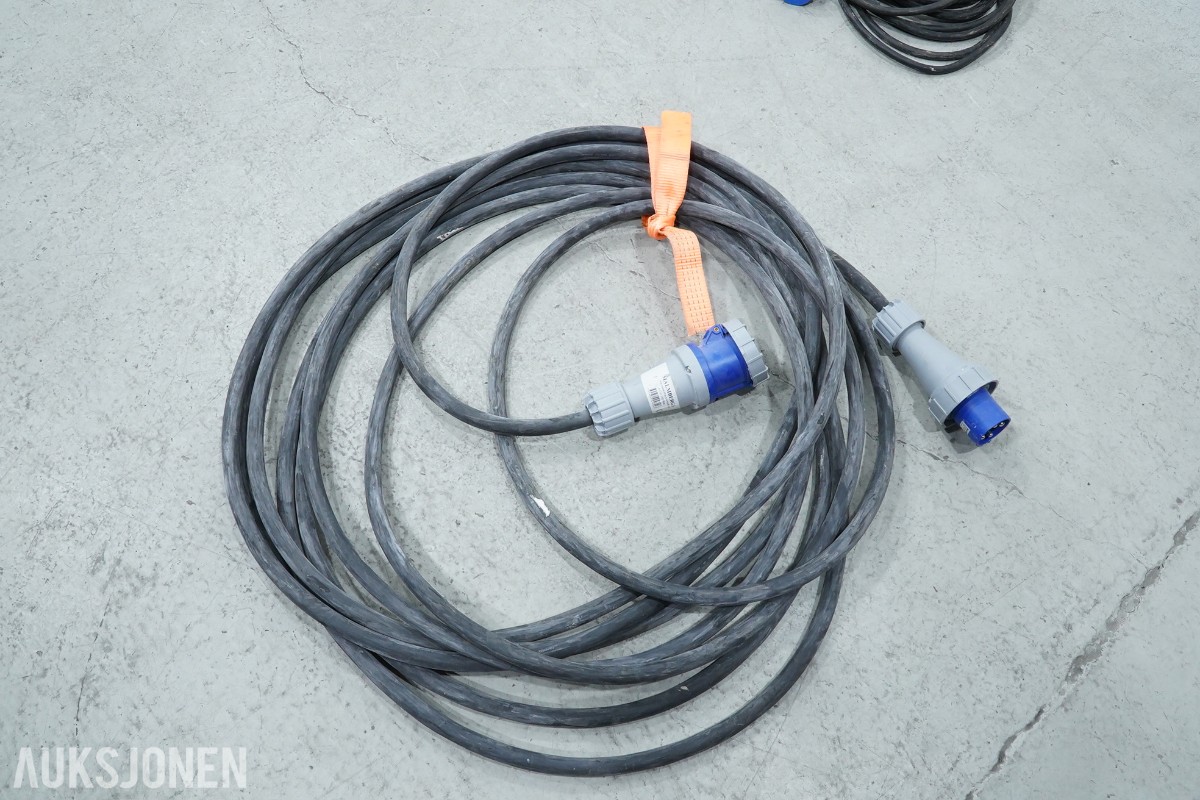 Malmbergs industrikabler 32A/63A med CEE-kontakter og overgangsboks