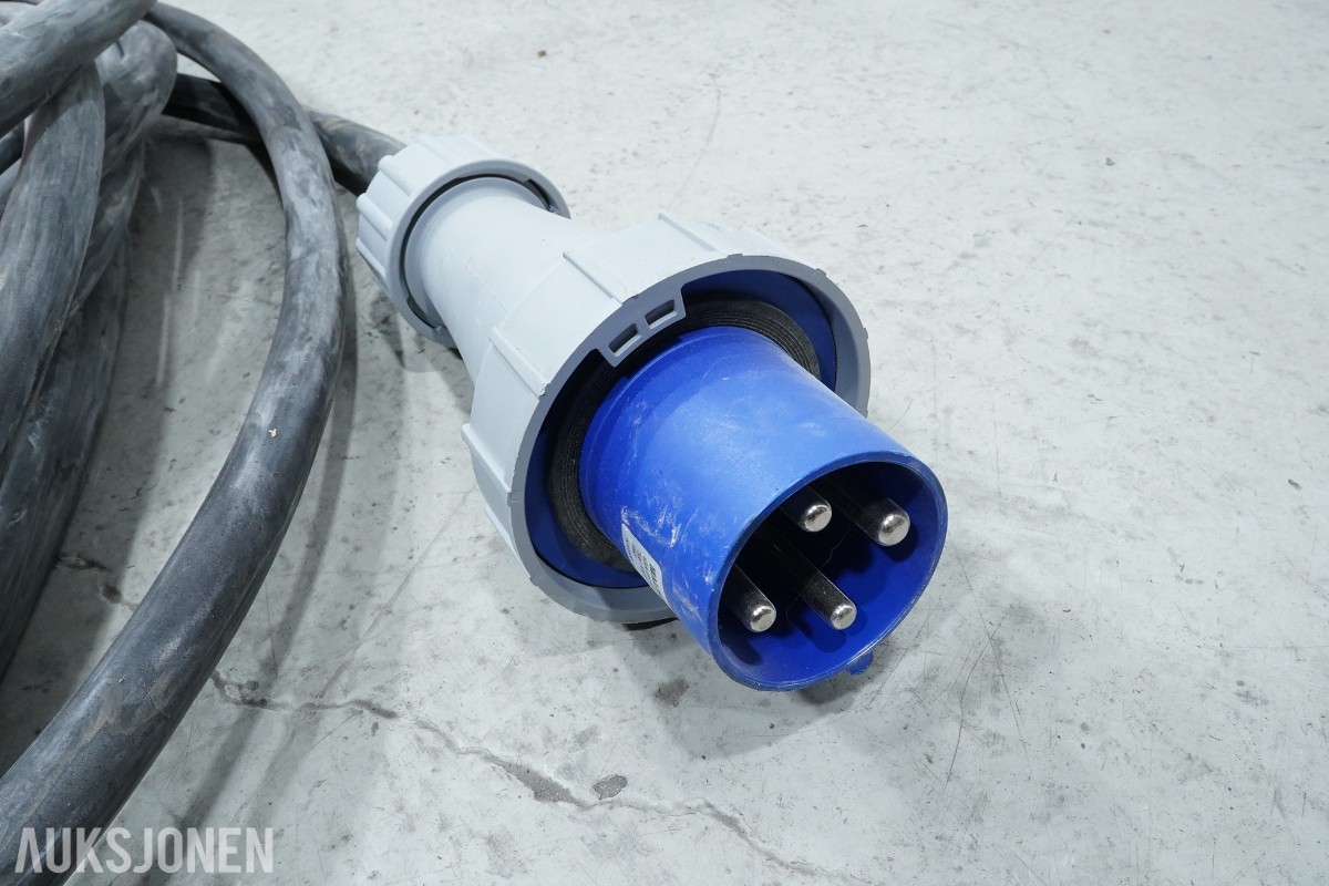 Malmbergs industrikabler 32A/63A med CEE-kontakter og overgangsboks
