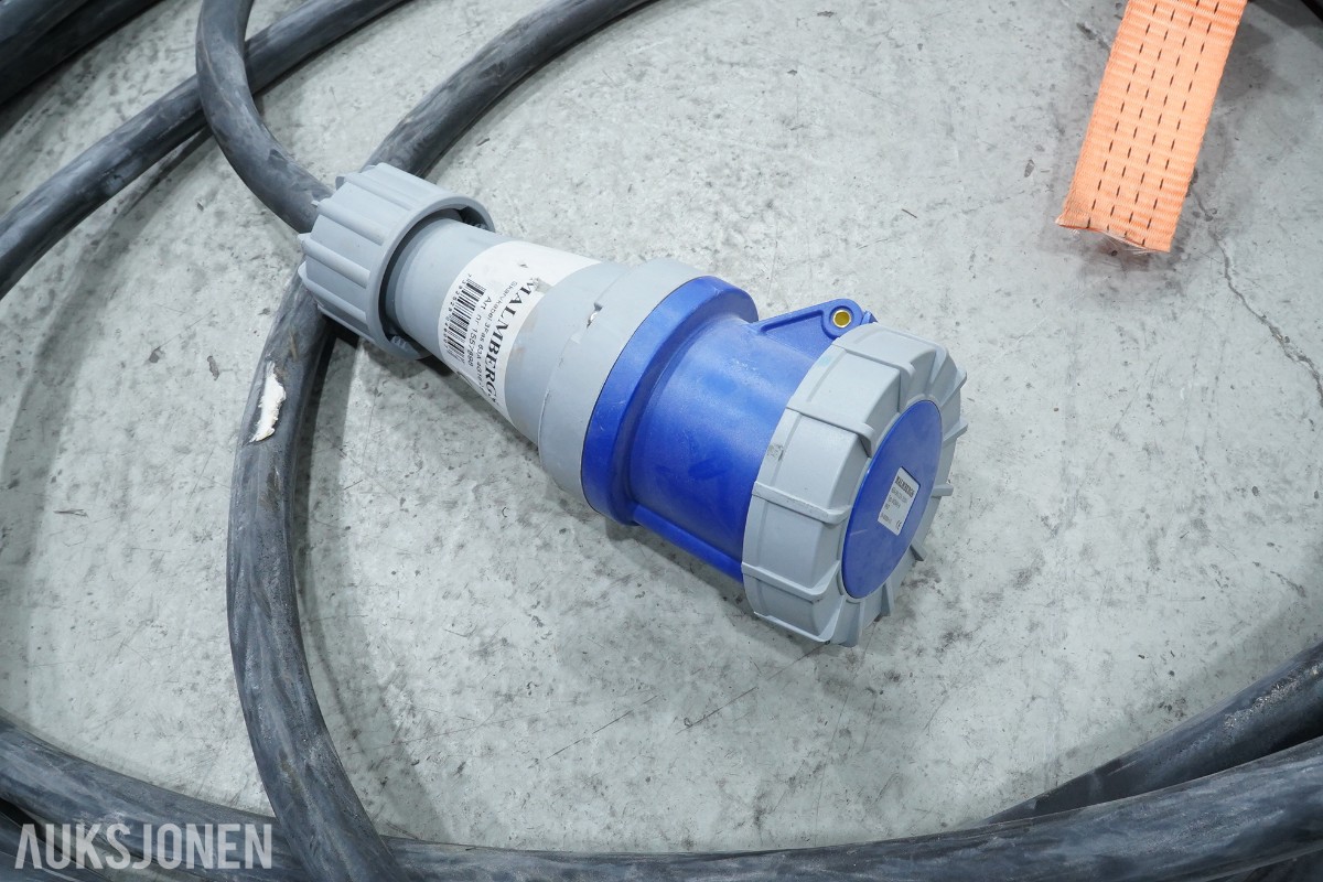 Malmbergs industrikabler 32A/63A med CEE-kontakter og overgangsboks