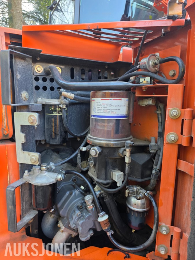 2016 Hitachi ZX85US-5A beltegraver 8 T engcon rotortilt-pusseskuffe-smalskuffe-sentralsmæring