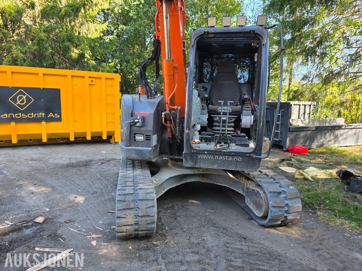 2016 Hitachi ZX85US-5A beltegraver 8 T engcon rotortilt-pusseskuffe-smalskuffe-sentralsmæring