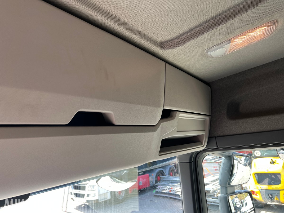2018 Scania P 500 6x2*4NB vekselflakbil med Zepro bakløfter