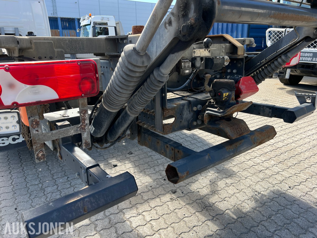 2018 Scania P 500 6x2*4NB vekselflakbil med Zepro bakløfter