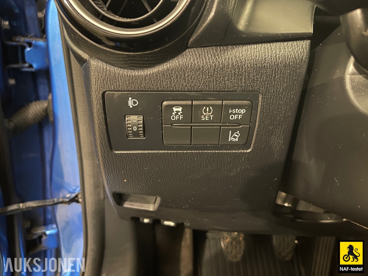 2016 Mazda 2 90HK KJØREFELTASSISTENT NAVI CRUISE NØKKELFRI