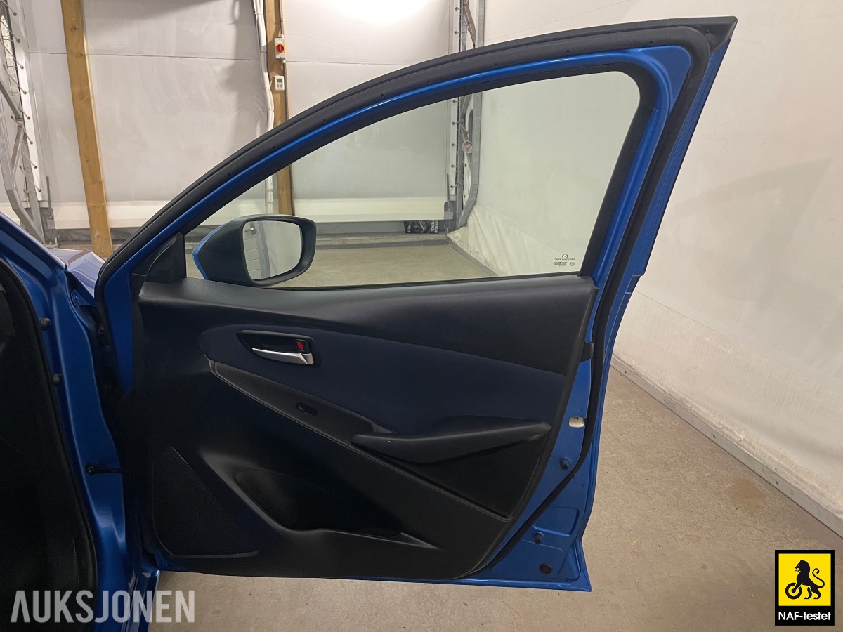 2016 Mazda 2 90HK KJØREFELTASSISTENT NAVI CRUISE NØKKELFRI