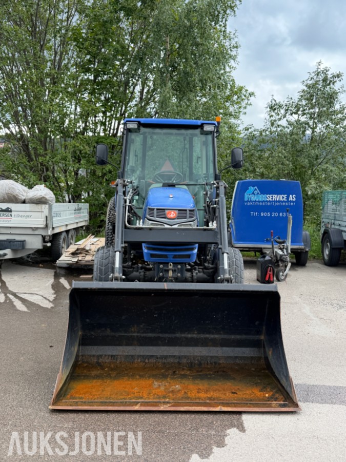 2009 Iseki TG5470 kompakt traktor m/frontlaster og skuffe