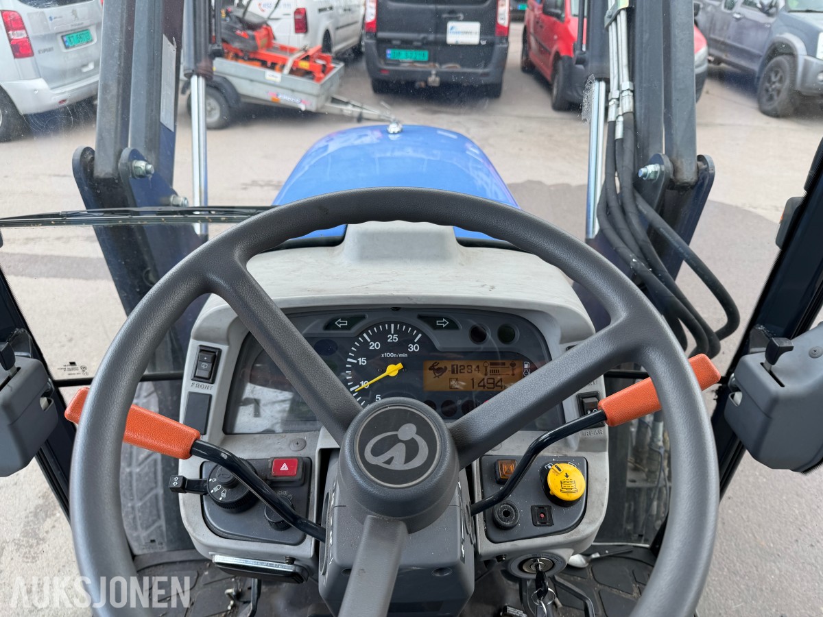 2009 Iseki TG5470 kompakt traktor m/frontlaster og skuffe