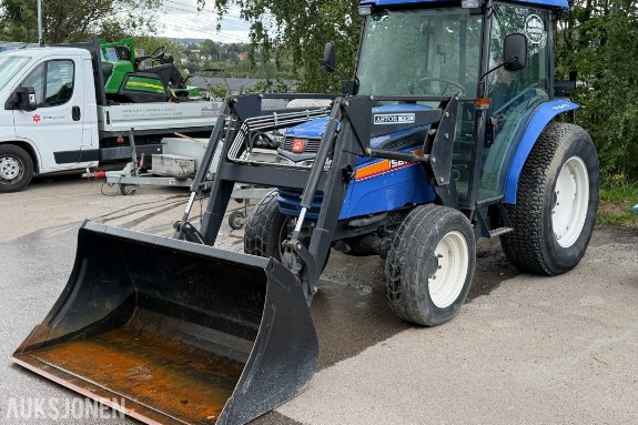 2009 Iseki TG5470 kompakt traktor m/frontlaster og skuffe 