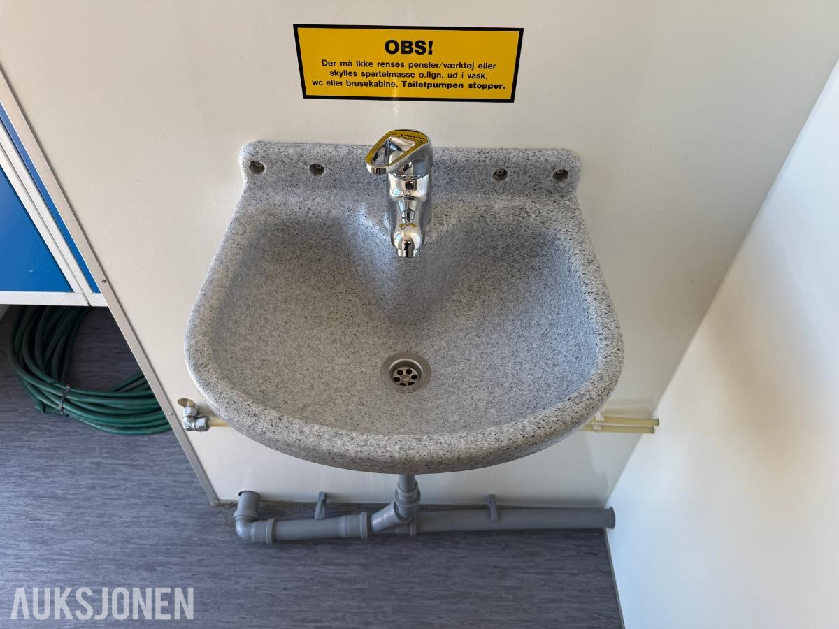 2014 Scanvogn med ren og skitten sone - skiftebrakke